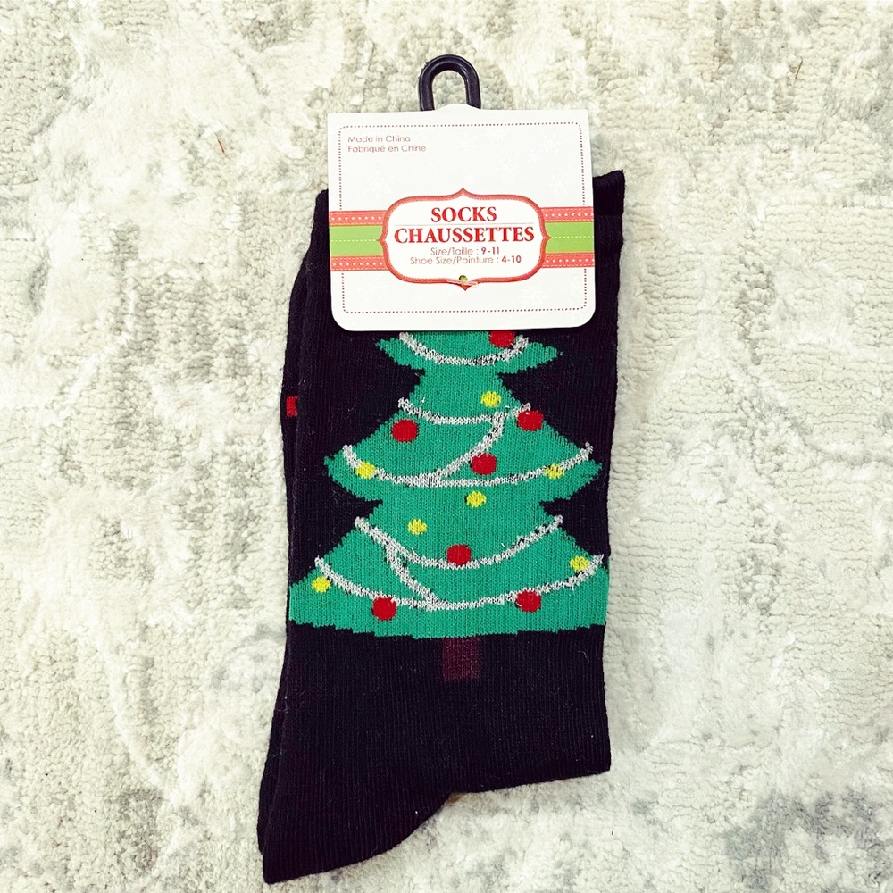 Women’s Black Christmas Tree Socks - Picture 1 of 5